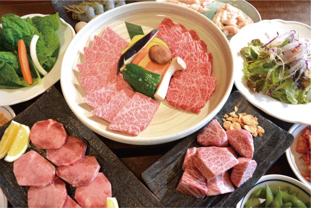 炭火焼肉米沢亭 羽根店・町村店・魚津店
