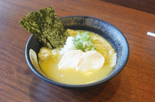 虎珀 砺波店