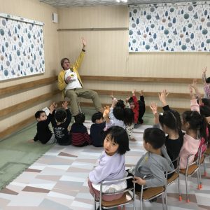 英語が楽しくなる幼稚園♪