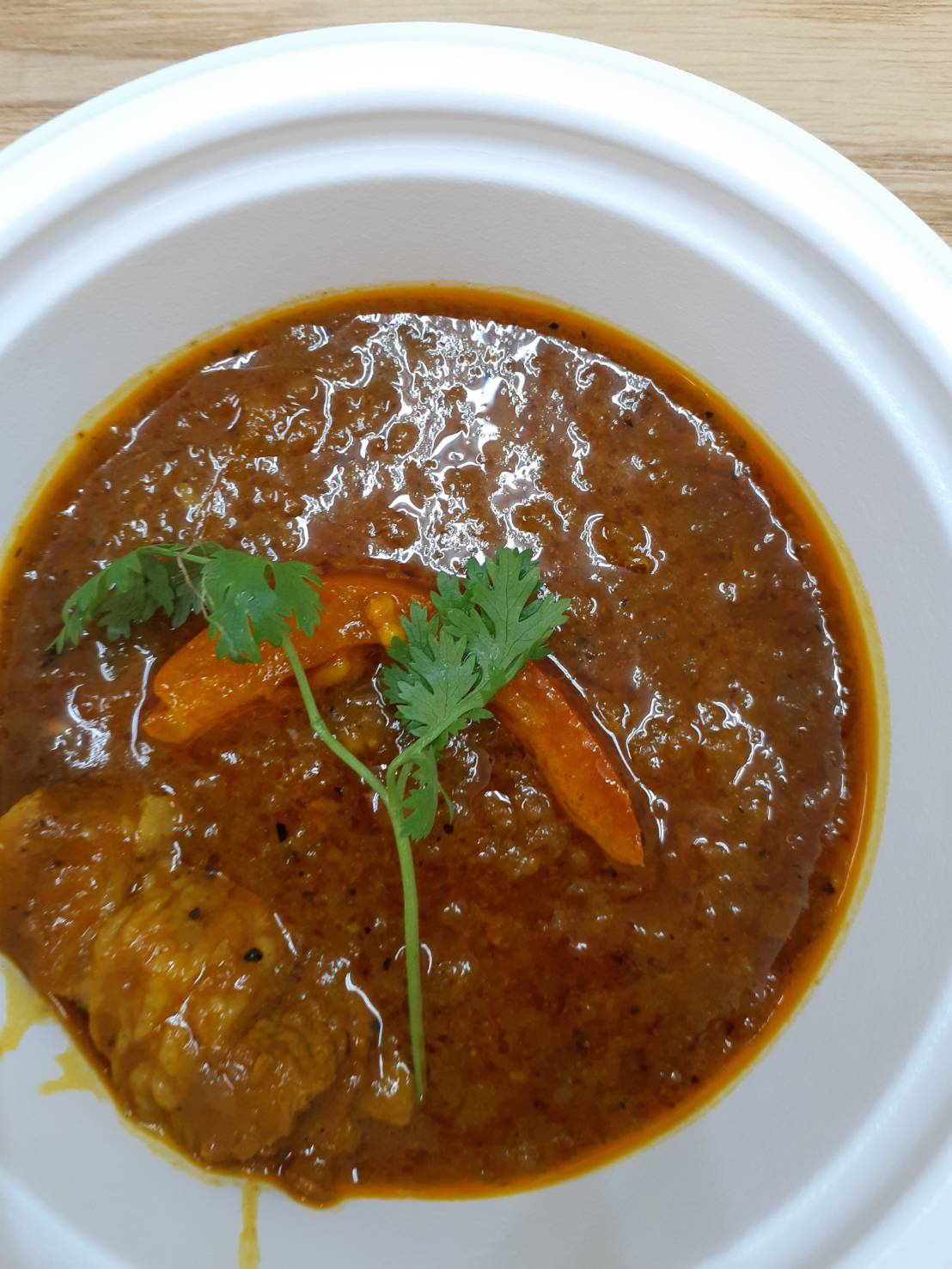 夏は美味しいカレーで乗り切れ!!