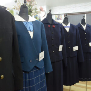 高校3年間をサポートする学生服選びなら『シャルム』におまかせ!!